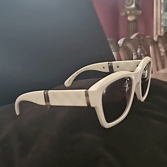 Chanel Foldable Sunglasses 6055B- Retail purchased $685 - Picture 5 of 7
